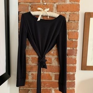 GapFit Breathe Open-Back Top Size M